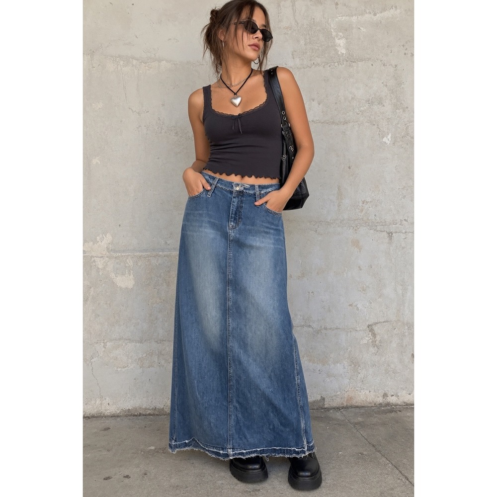 Vtg Y2K Abercrombie & Fitch Denim Maxi Skirt Medium Wash Raw Hem Size 6 USA